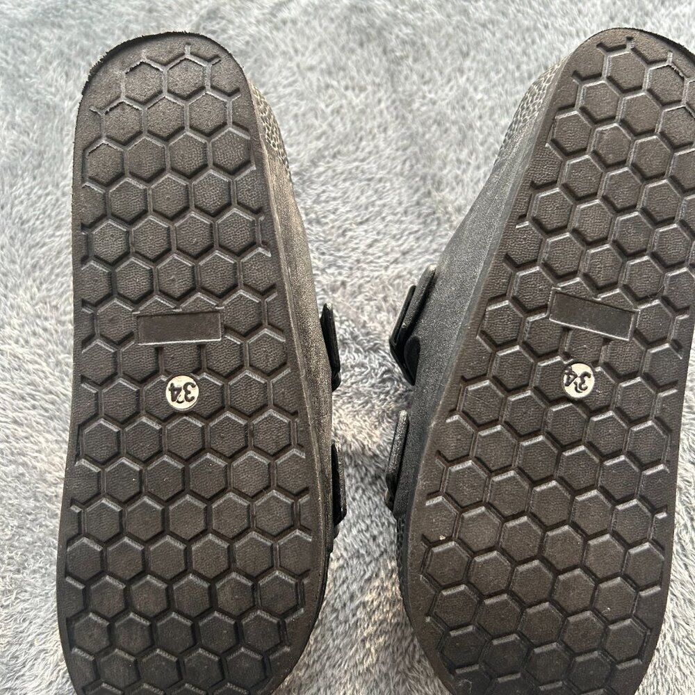 Boys Strauss + Ramm Two Strap Slides Black Size 3Y NWOT - Picture 6 of 6